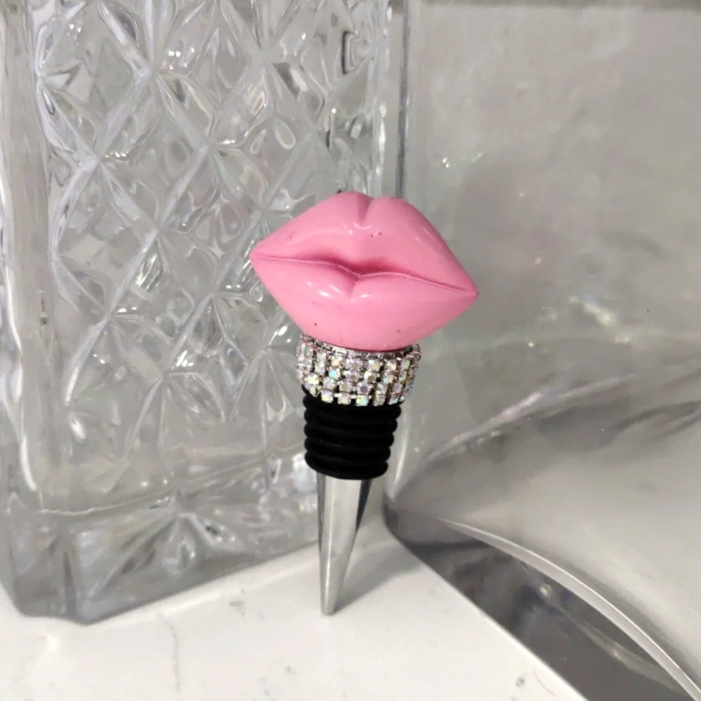 Pink Rhinestone wine stopper - Picture 3 of 8